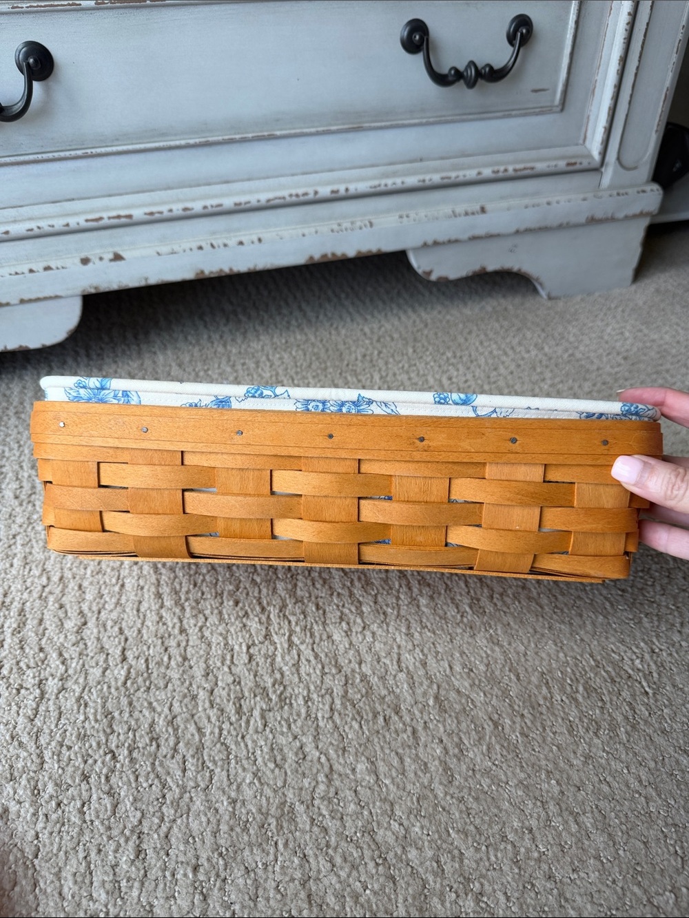 Longaberger Handwoven Tan Bread Basket with Blue Floral Liner & plastic liner - Picture 2 of 8